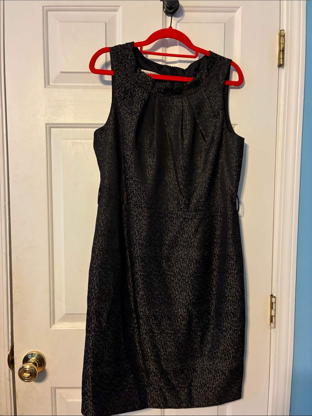 Classic Black Sleeveless Sheath Dress